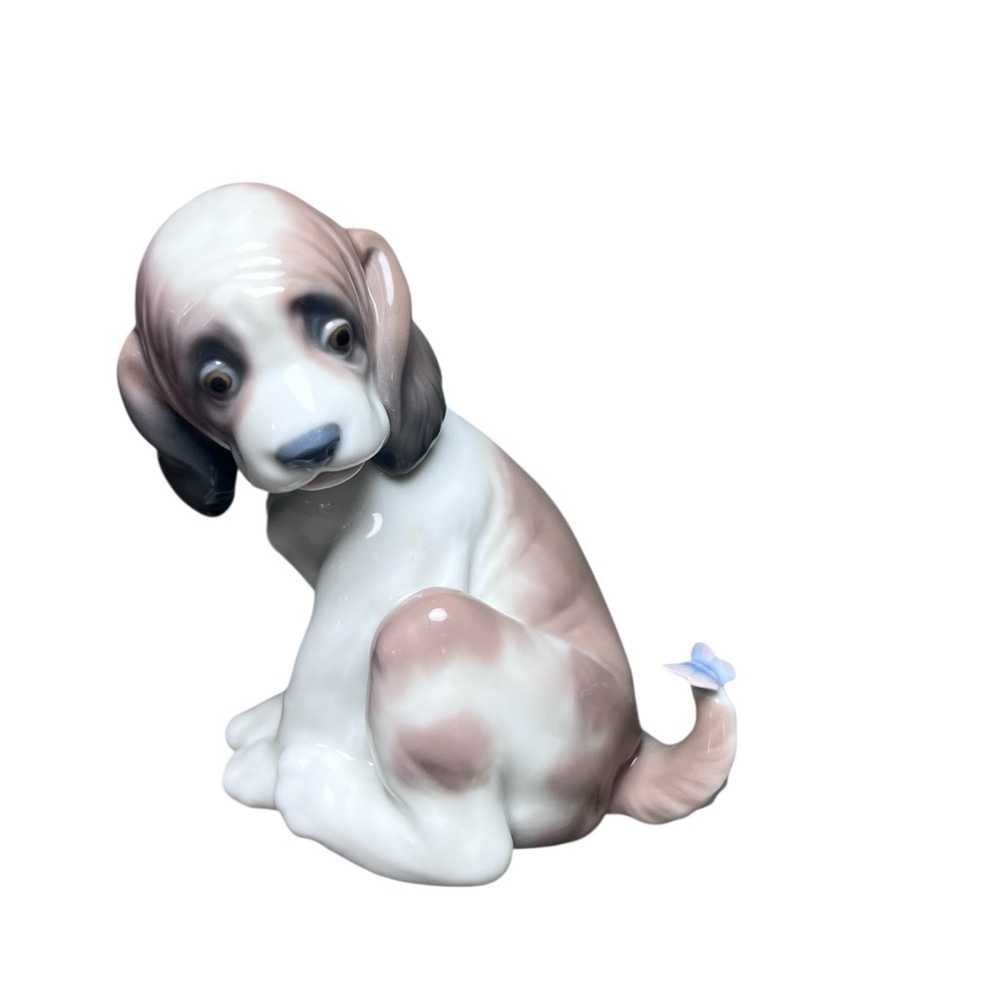 Lladró Vintage 1994 Gentle Surprise Dog & Butterfly Figurine puppy in made Spain